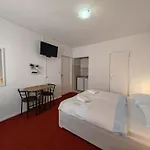 Casa de hóspedes & Samohod 3*