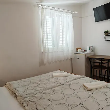 & Samohod Guest house