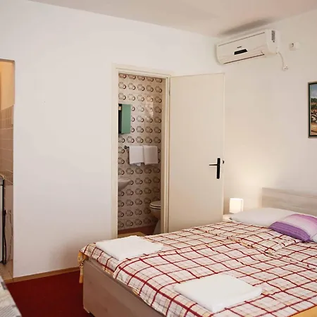 & Samohod 3* וודיצה