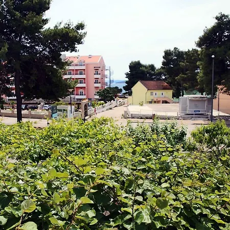 בית הארחה & Samohod