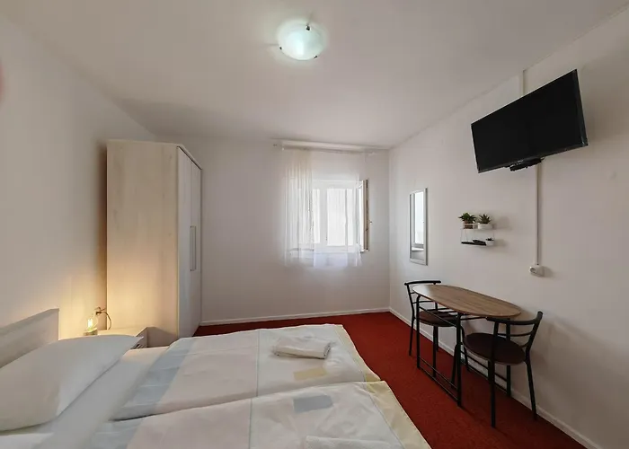 & Samohod 게스트하우스 보디체