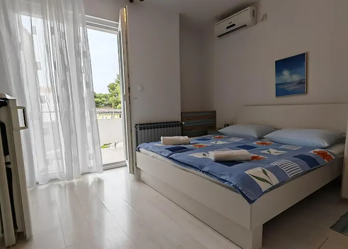 & Samohod בית הארחה וודיצה