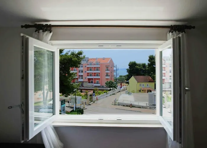 & Samohod 3* 보디체