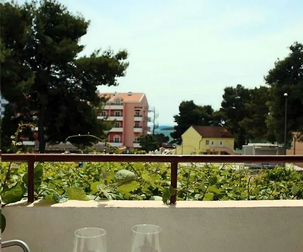 & Samohod 게스트하우스